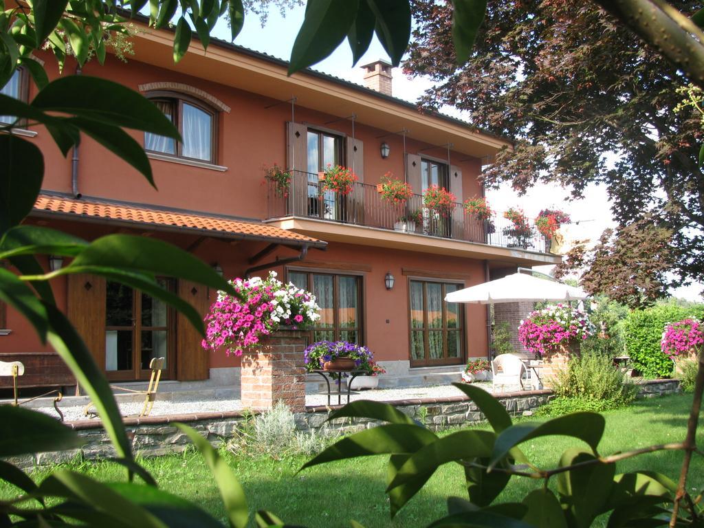 Agriturismo La Virginia Villa Revello Kültér fotó